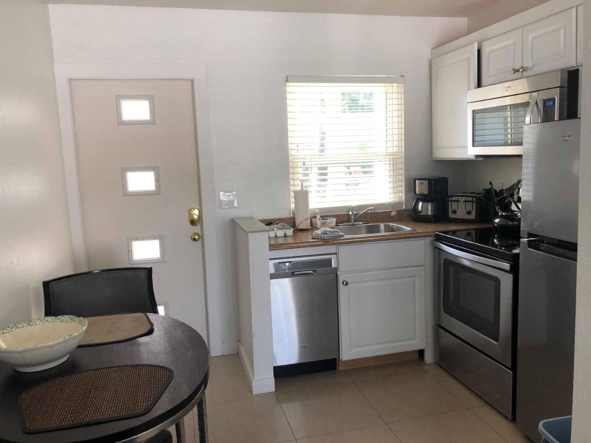 Captiva Beach Resort Point O'Rocks Екстер'єр фото