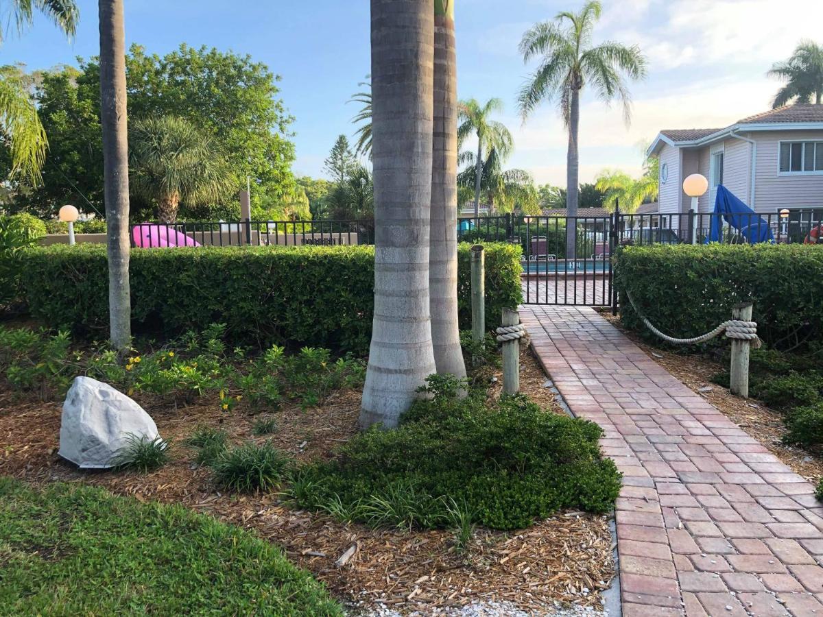 Captiva Beach Resort Point O'Rocks Екстер'єр фото